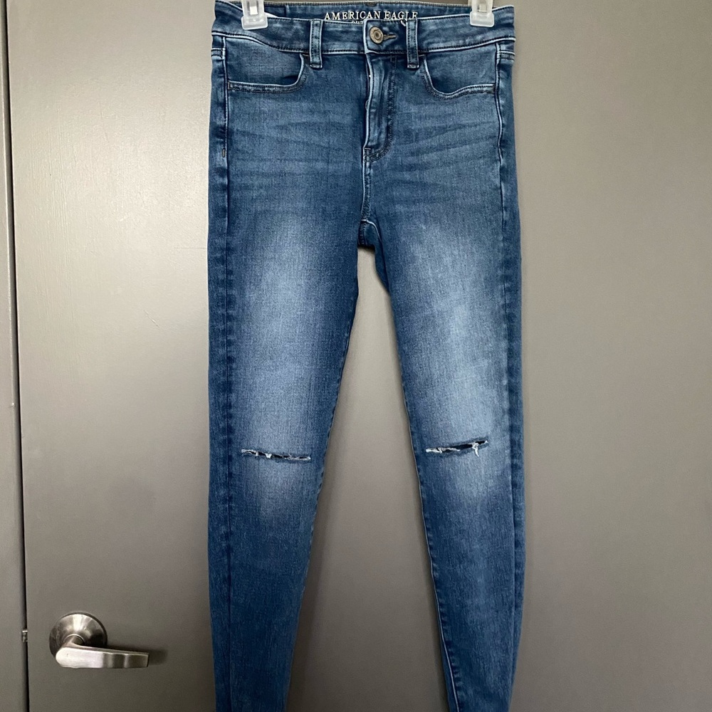 American Eagle ripped jeggings